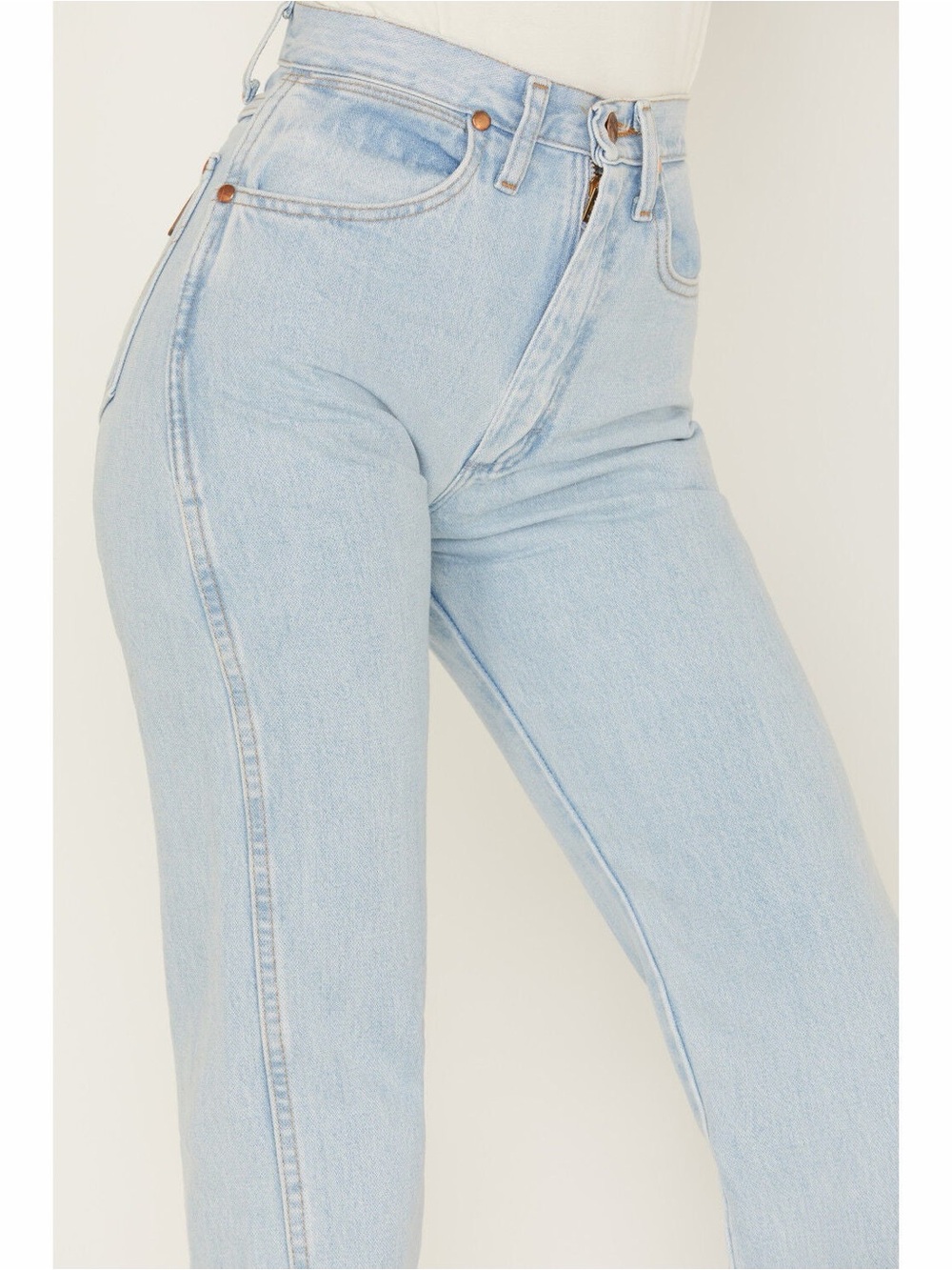 Wrangler Women's Light Wash Slim Fit Cowboy Cut Jeans Size 1 x 34 - Picture 2 of 10
